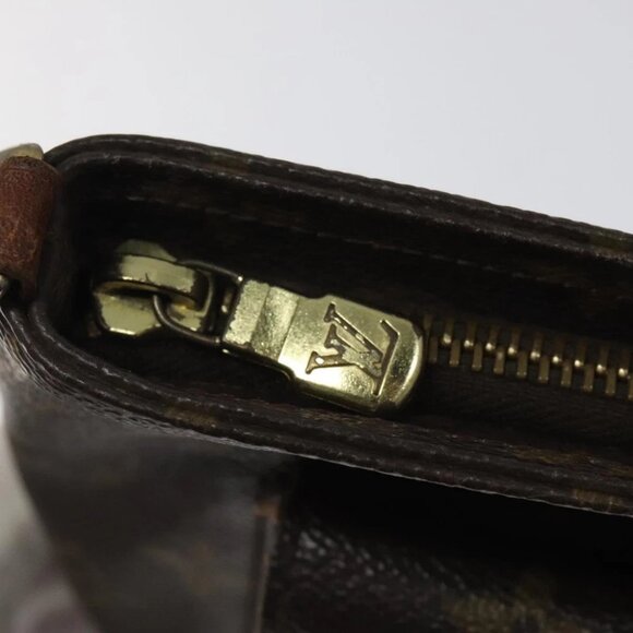 LOUIS VUITTON Monogram Partition Pouch LV - Picture 8 of 14